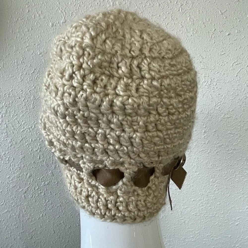 Loose Knit Sticking Cap EUC